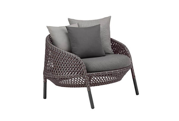 Ahnda Lounge Chair